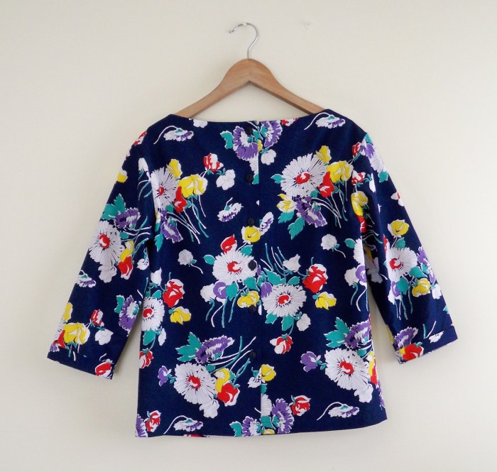 Simplicity 1364 blouse buttoned back